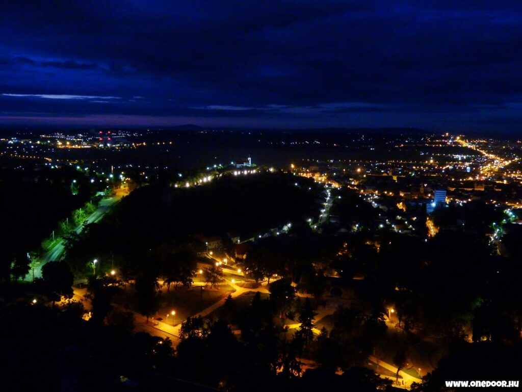 Kilátás Pécs belvárosára